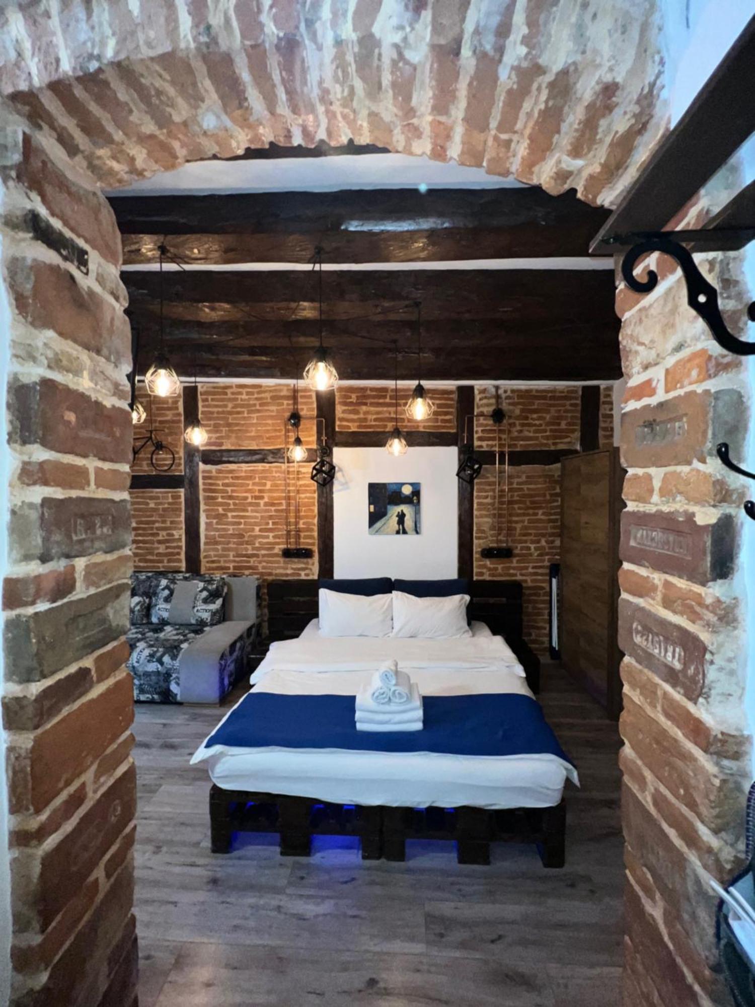 Cozy Loft В Самому Центрі Львова Apartment Exterior photo